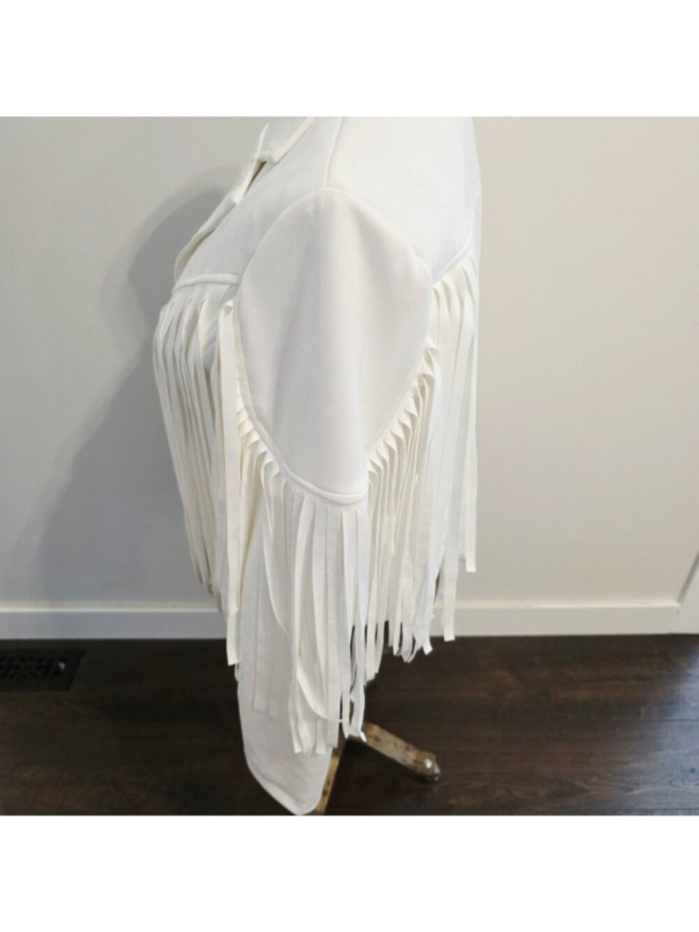 White Boho Fringe Cowgirl Western Jacket Chartou Sz M Festival Event Wear - Picture 4 of 7
